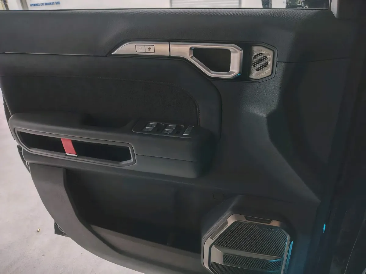 2024 Jetour ShanHai TravellerC-DM 1.5T 156HP L4 3DHT PHEV 43.24KWH,autocango,china used car exporter,china ev exporter,chinese used car exporter,chinese used ev exporter