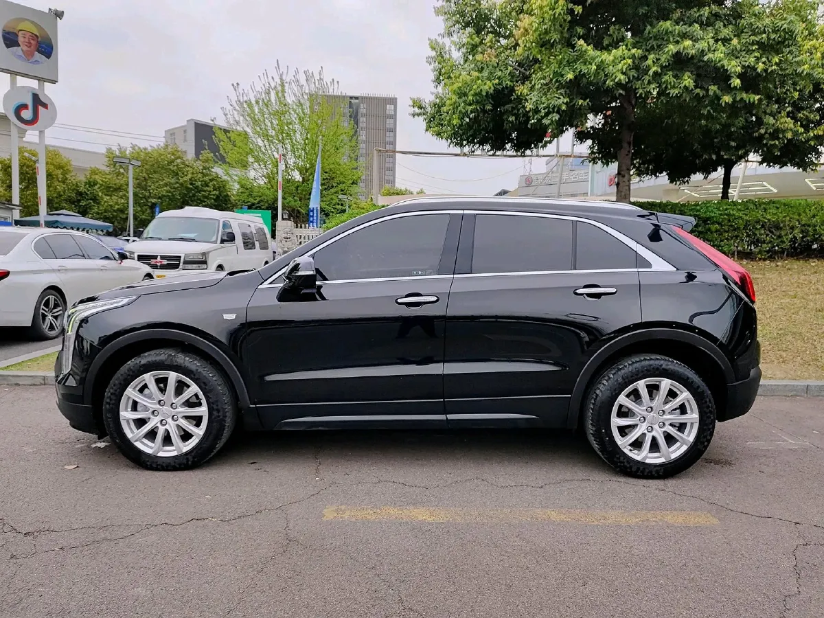 2021 Cadillac XT4 2.0T 237HP L4 9AT,autocango,china used car exporter,china ev exporter,chinese used car exporter,chinese used ev exporter