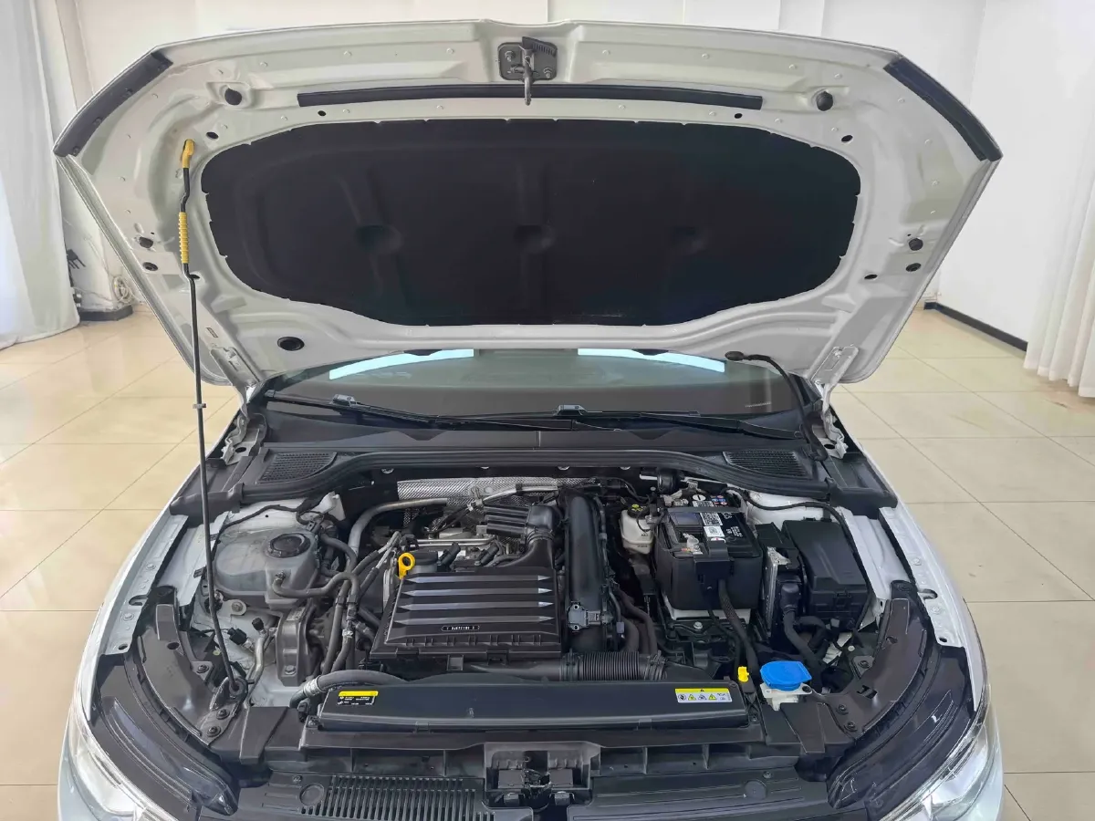 2021 Volkswagen Golf 1.4T 150HP L4 7DCT,autocango,china used car exporter,china ev exporter,chinese used car exporter,chinese used ev exporter