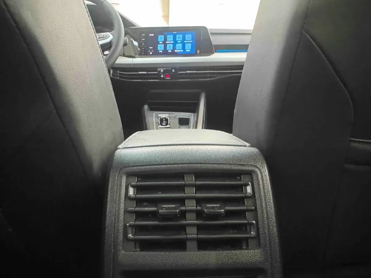 2021 Volkswagen Golf 1.4T 150HP L4 7DCT,autocango,china used car exporter,china ev exporter,chinese used car exporter,chinese used ev exporter