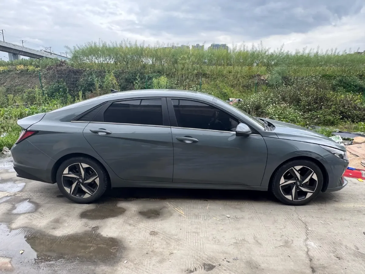2021 Hyundai Elantra 1.5L 115HP L4 CVT,autocango,china used car exporter,china ev exporter,chinese used car exporter,chinese used ev exporter