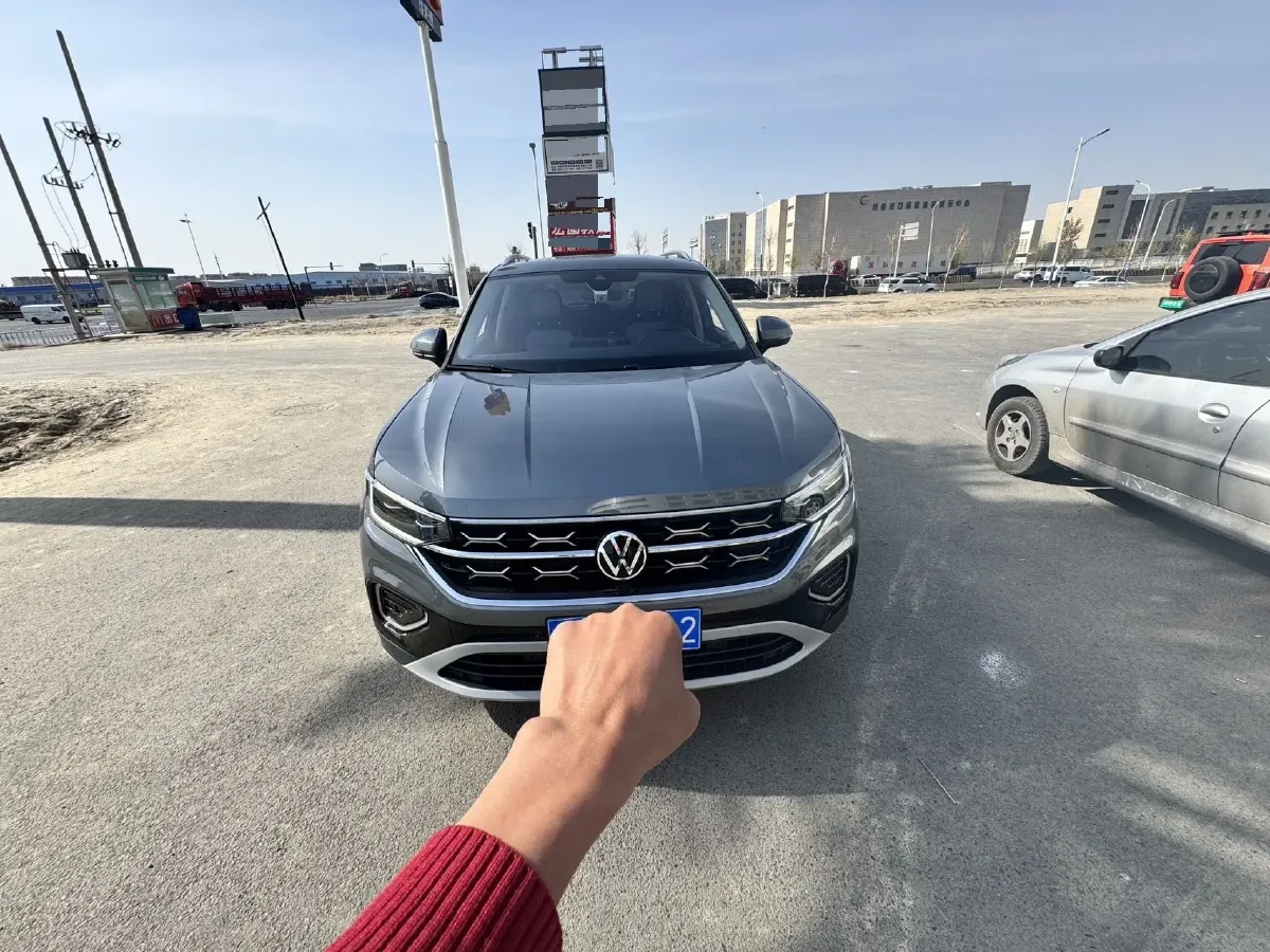 2023 Volkswagen Tayron 2.0T 186HP L4 7DCT,autocango,china used car exporter,china ev exporter,chinese used car exporter,chinese used ev exporter