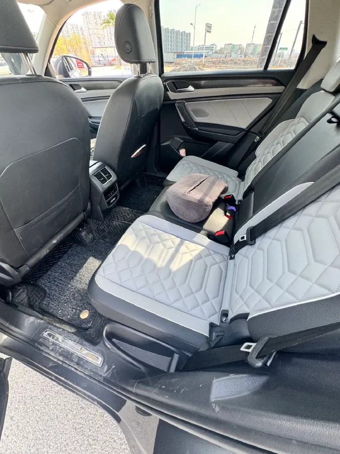 2023 Volkswagen Tayron 2.0T 186HP L4 7DCT,autocango,china used car exporter,china ev exporter,chinese used car exporter,chinese used ev exporter