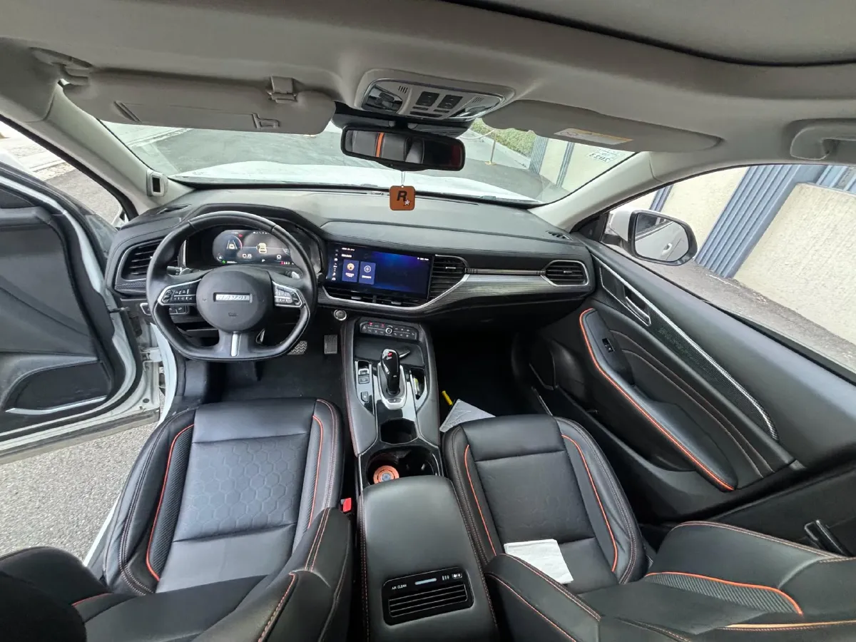 2021 Haval F7 2.0T 224HP L4 7DCT,autocango,china used car exporter,china ev exporter,chinese used car exporter,chinese used ev exporter