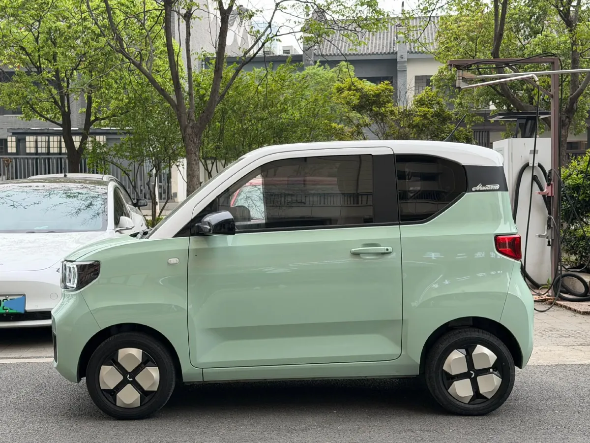 2021 WuLing HongGuang MINI EV BEV 9KWH,autocango,china used car exporter,china ev exporter,chinese used car exporter,chinese used ev exporter