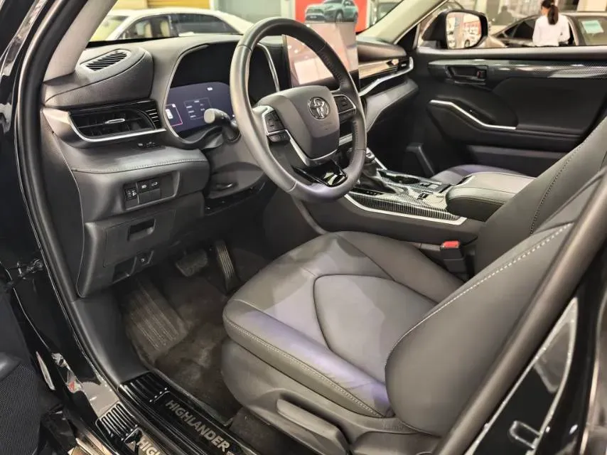 2024 Toyota Highlander 2.5L 189HP L4 E-CVT Hybrid,autocango,china used car exporter,china ev exporter,chinese used car exporter,chinese used ev exporter