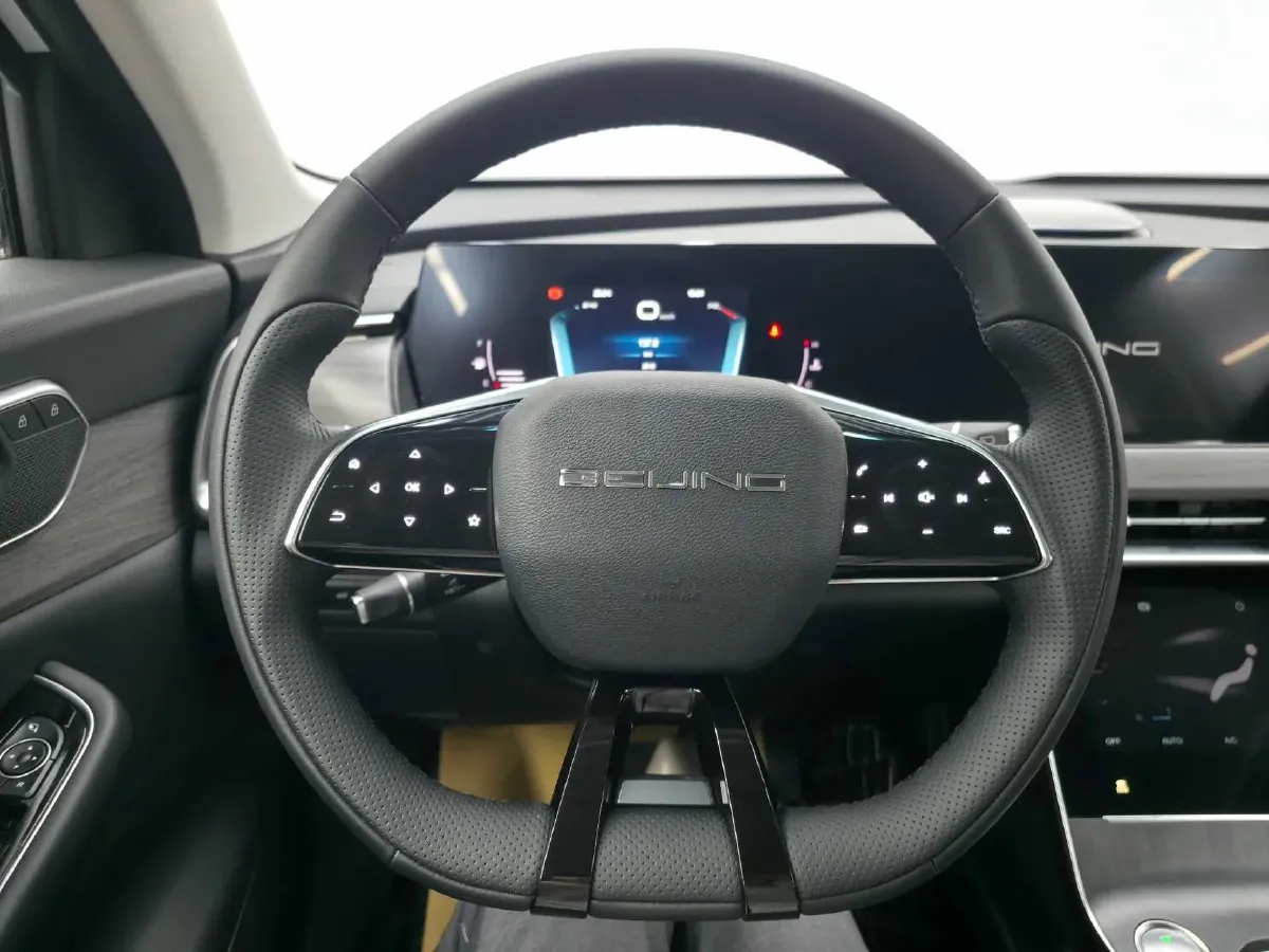 2025 BeiJing Auto X7 1.5T 188HP L4 7DCT,autocango,china used car exporter,china ev exporter,chinese used car exporter,chinese used ev exporter