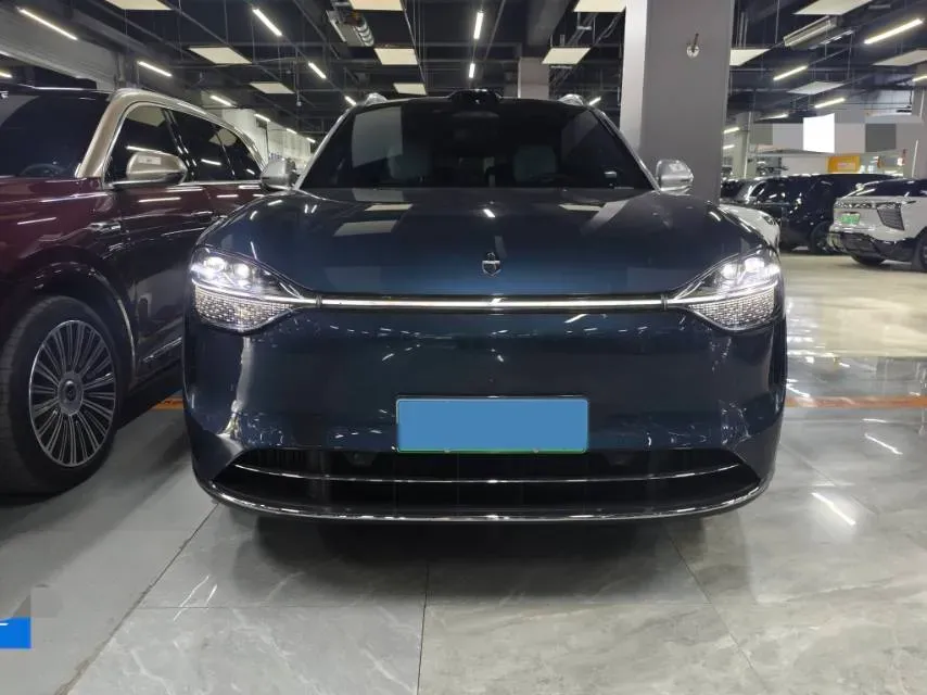 2024 AITO AITO M9 1.5T 152HP L4 REEV 42KWH,autocango,china used car exporter,china ev exporter,chinese used car exporter,chinese used ev exporter