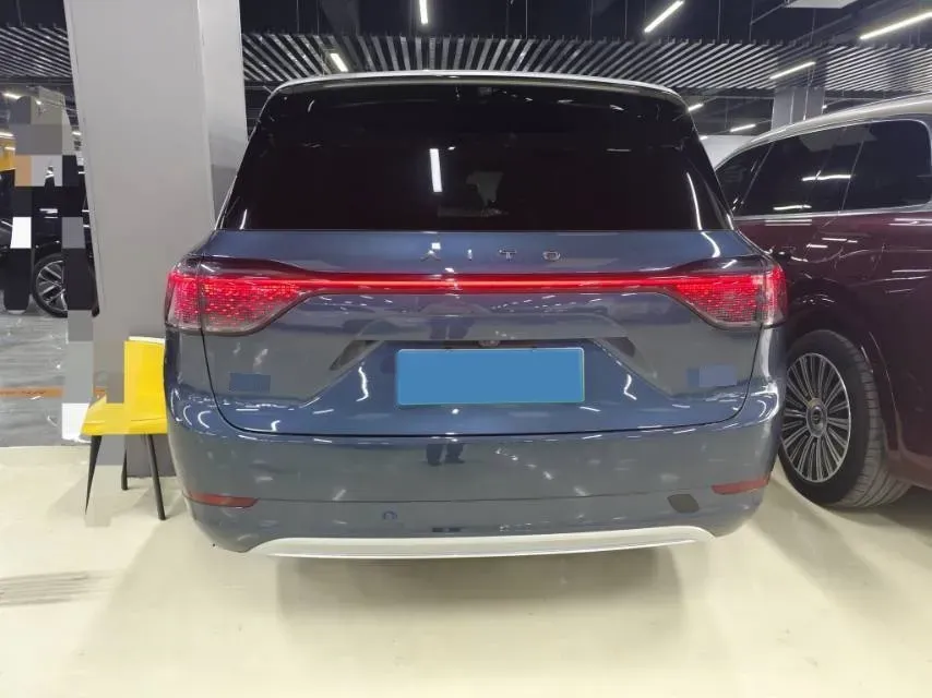 2024 AITO AITO M9 1.5T 152HP L4 REEV 42KWH,autocango,china used car exporter,china ev exporter,chinese used car exporter,chinese used ev exporter