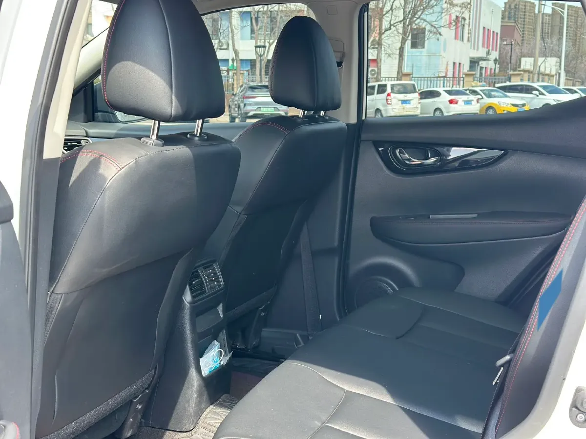2023 Nissan Qashqai 2.0L 151HP L4 CVT,autocango,china used car exporter,china ev exporter,chinese used car exporter,chinese used ev exporter
