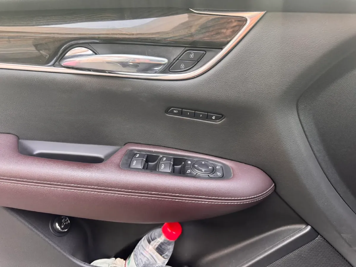 2021 Cadillac XT6 2.0T 237HP L4 9AT,autocango,china used car exporter,china ev exporter,chinese used car exporter,chinese used ev exporter