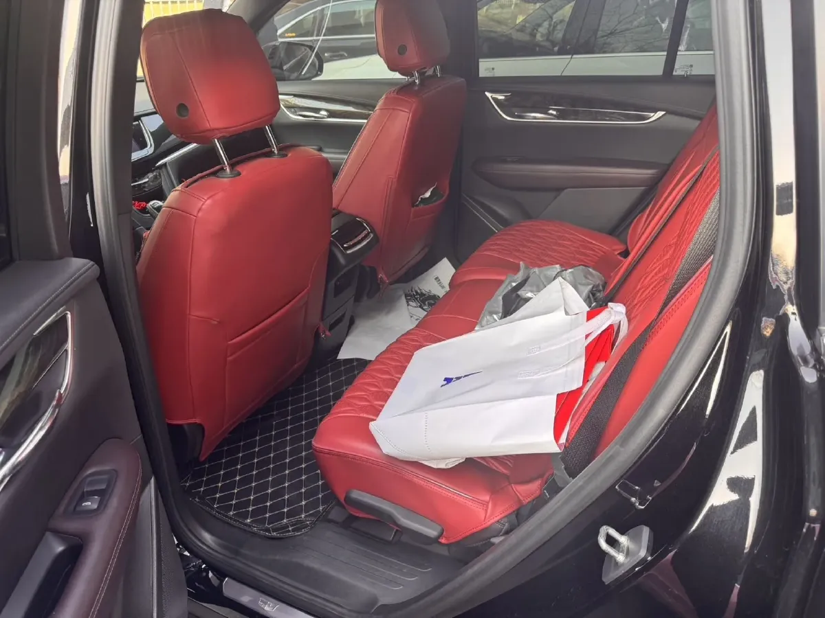 2021 Cadillac XT6 2.0T 237HP L4 9AT,autocango,china used car exporter,china ev exporter,chinese used car exporter,chinese used ev exporter