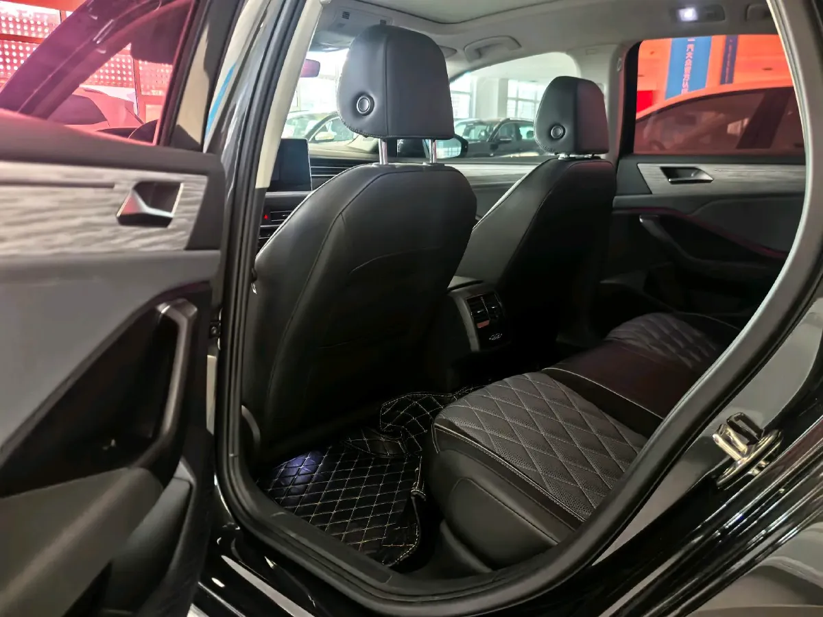 2023 Volkswagen Sagitar 1.5T 160HP L4 7DCT,autocango,china used car exporter,china ev exporter,chinese used car exporter,chinese used ev exporter