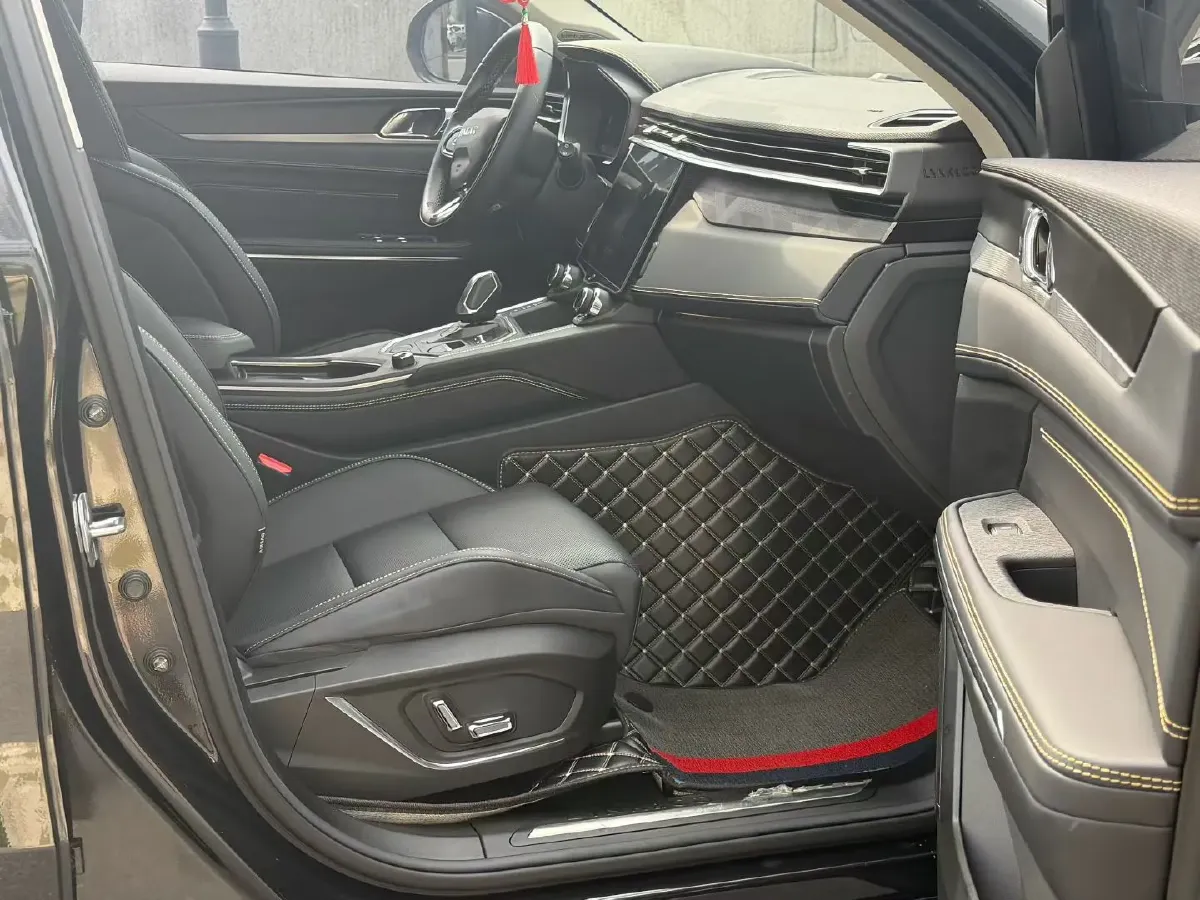 2023 MAXUS Interstellar 2.0T 261HP L4 8AT,autocango,china used car exporter,china ev exporter,chinese used car exporter,chinese used ev exporter