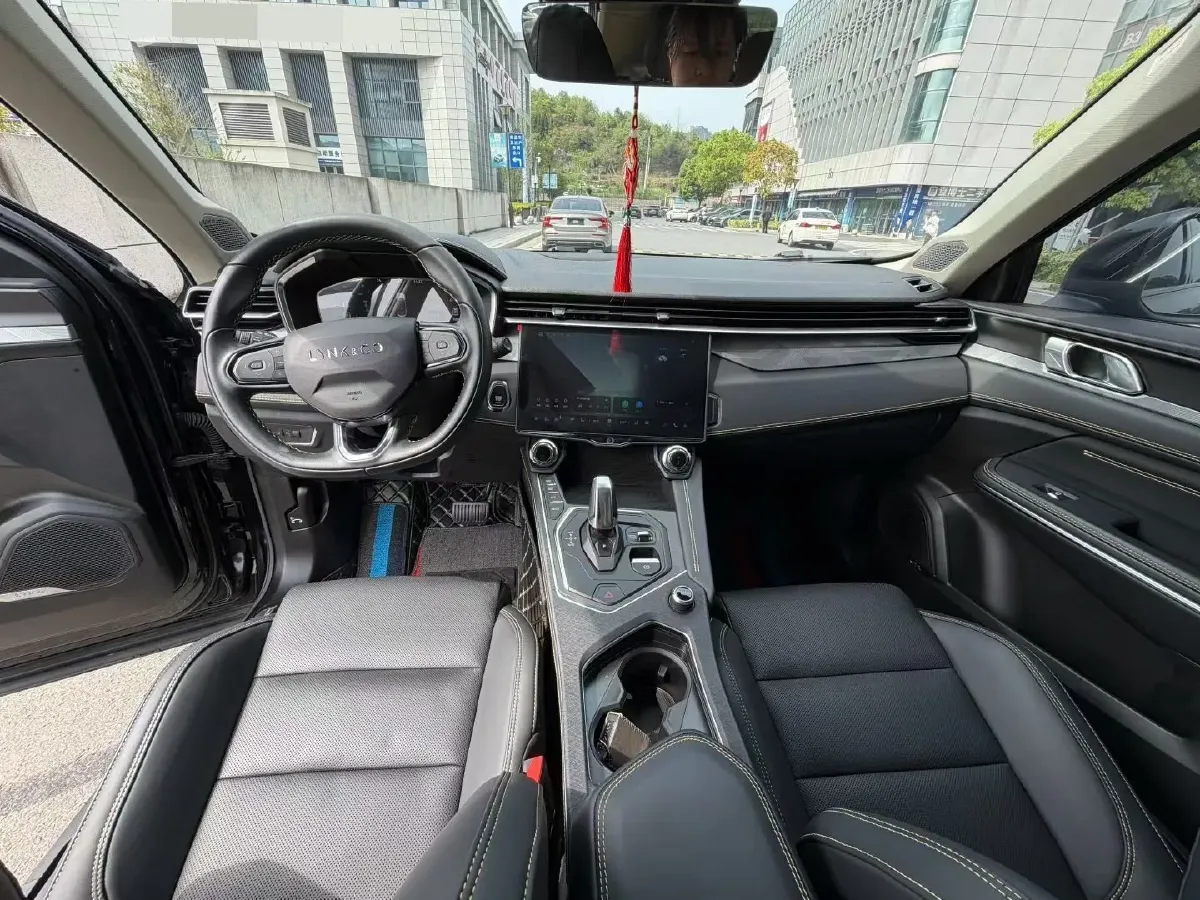 2023 MAXUS Interstellar 2.0T 261HP L4 8AT,autocango,china used car exporter,china ev exporter,chinese used car exporter,chinese used ev exporter