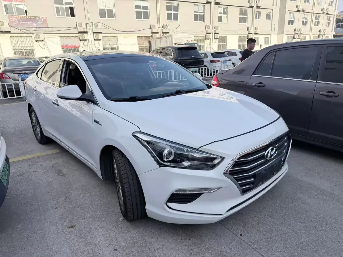 2019 Hyundai Mistra 1.6T 175HP L4 7DCT,autocango,china used car exporter,china ev exporter,chinese used car exporter,chinese used ev exporter