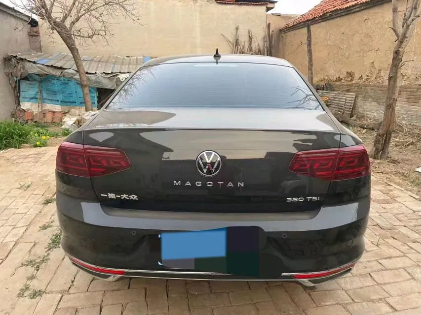 2026 Volkswagen Magotan 2.0T 220HP L4 7DCT,autocango,china used car exporter,china ev exporter,chinese used car exporter,chinese used ev exporter