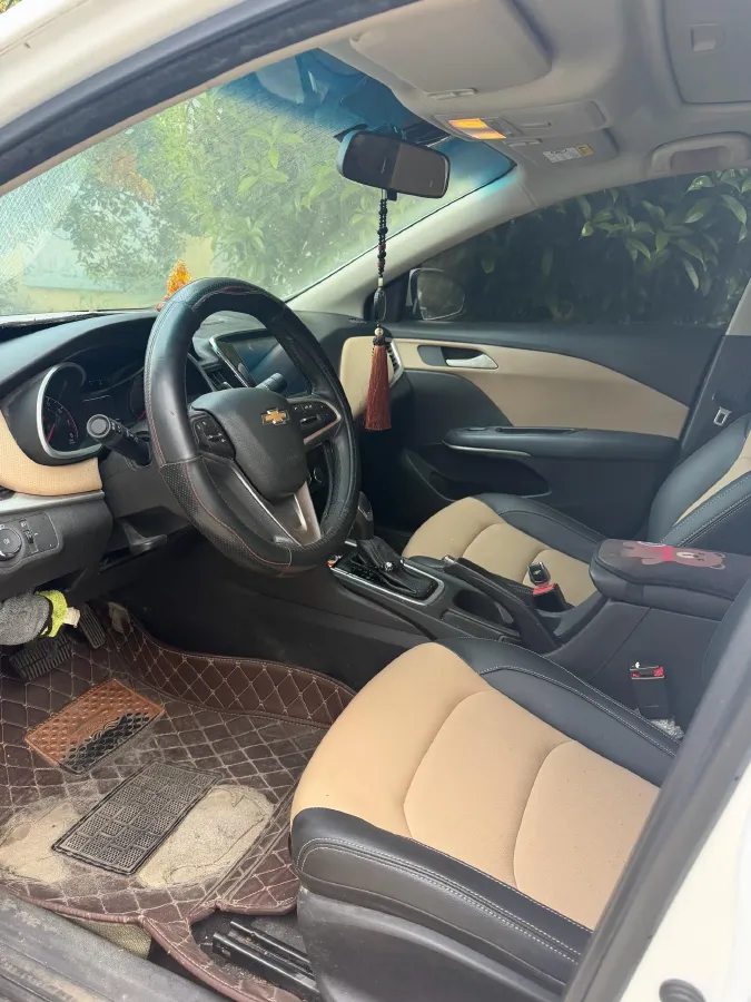 2021 Chevrolet Monza 1.5L 113HP L4 6AT,autocango,china used car exporter,china ev exporter,chinese used car exporter,chinese used ev exporter