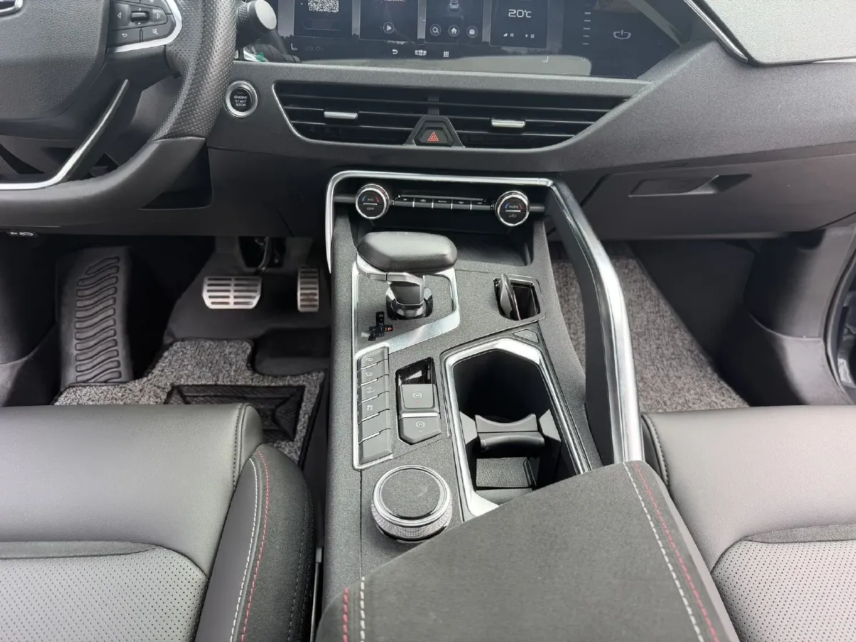 2020 Geely Tugella 2.0T 238HP L4 8AT,autocango,china used car exporter,china ev exporter,chinese used car exporter,chinese used ev exporter