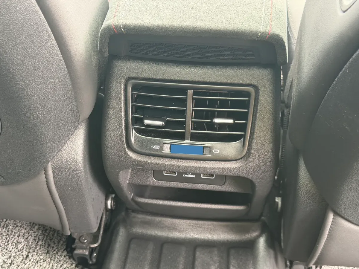 2020 Geely Tugella 2.0T 238HP L4 8AT,autocango,china used car exporter,china ev exporter,chinese used car exporter,chinese used ev exporter