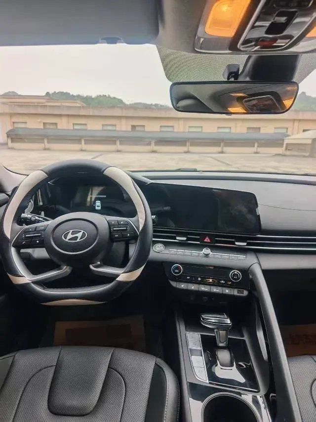 2023 Hyundai Elantra 1.5L 115HP L4 CVT,autocango,china used car exporter,china ev exporter,chinese used car exporter,chinese used ev exporter