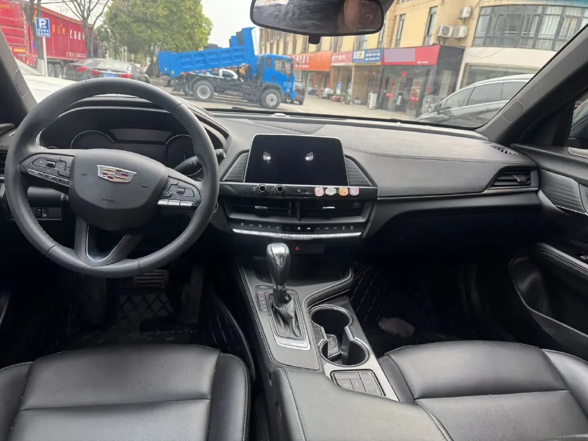 2021 Cadillac CT4 2.0T 237HP L4 8AT,autocango,china used car exporter,china ev exporter,chinese used car exporter,chinese used ev exporter