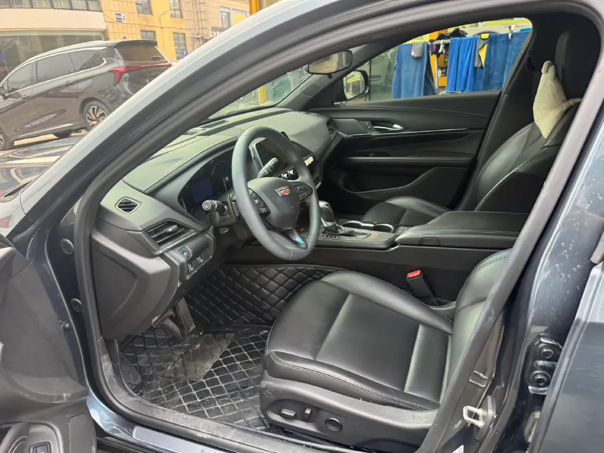 2021 Cadillac CT4 2.0T 237HP L4 8AT,autocango,china used car exporter,china ev exporter,chinese used car exporter,chinese used ev exporter