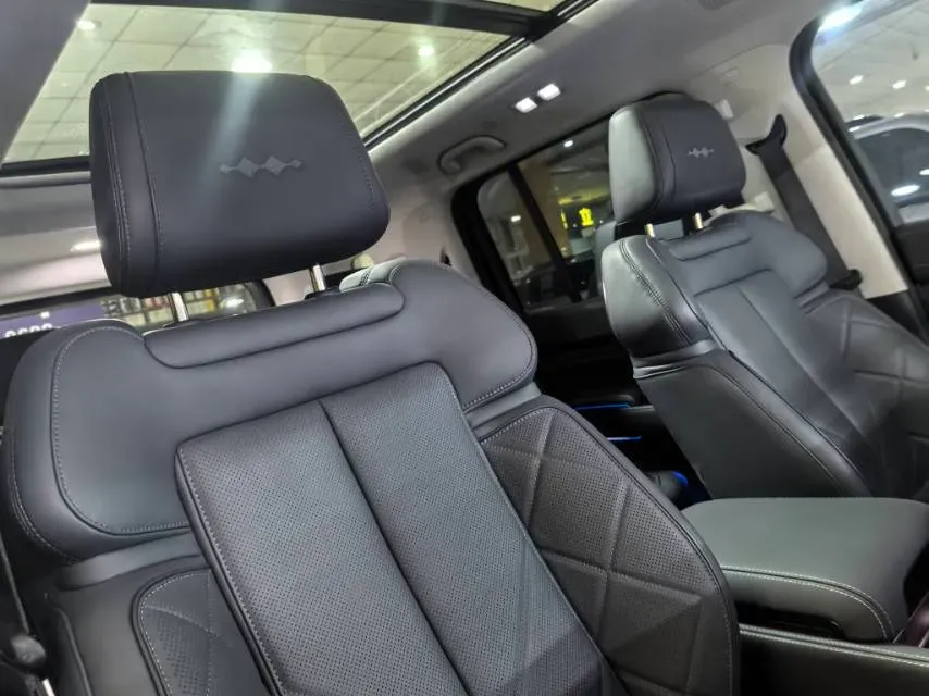 2023 FangChengBao Bao 5 1.5T 194HP L4 E-CVT PHEV 31.8KWH,autocango,china used car exporter,china ev exporter,chinese used car exporter,chinese used ev exporter