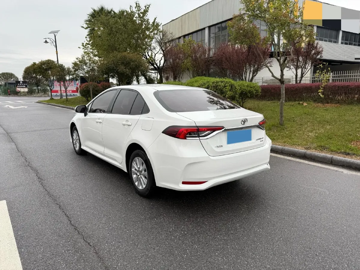 2021 Toyota Corolla 1.2T 116HP L4 CVT,autocango,china used car exporter,china ev exporter,chinese used car exporter,chinese used ev exporter