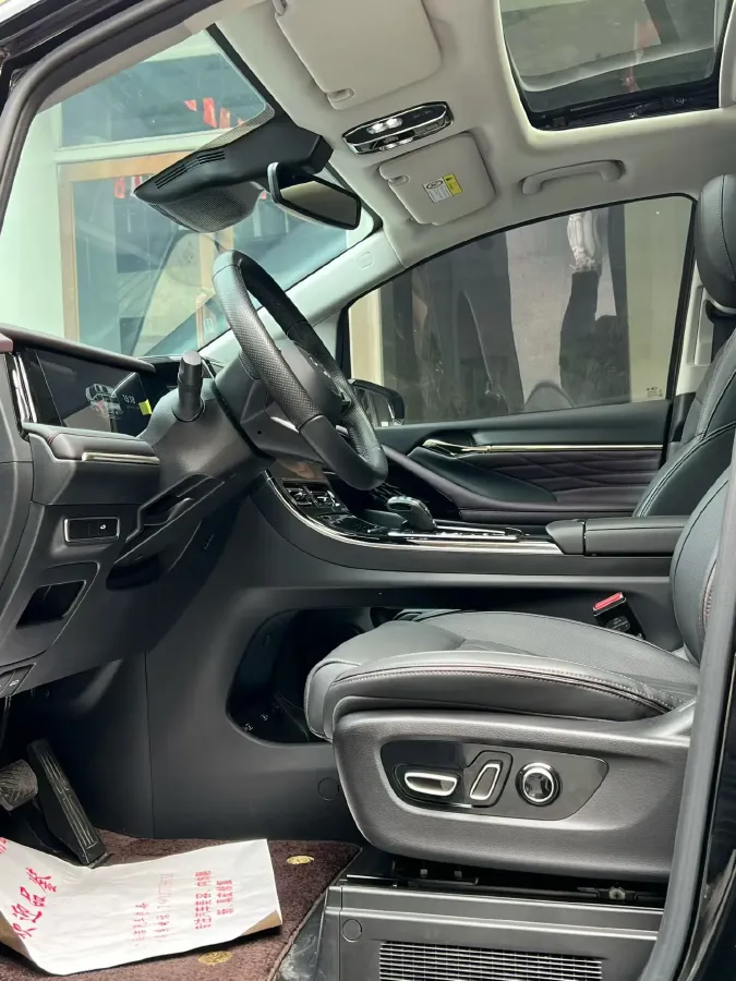 2024 GAC Trumpchi M8 2.0T 252HP L4 8AT,autocango,china used car exporter,china ev exporter,chinese used car exporter,chinese used ev exporter