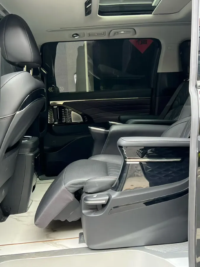 2024 GAC Trumpchi M8 2.0T 252HP L4 8AT,autocango,china used car exporter,china ev exporter,chinese used car exporter,chinese used ev exporter