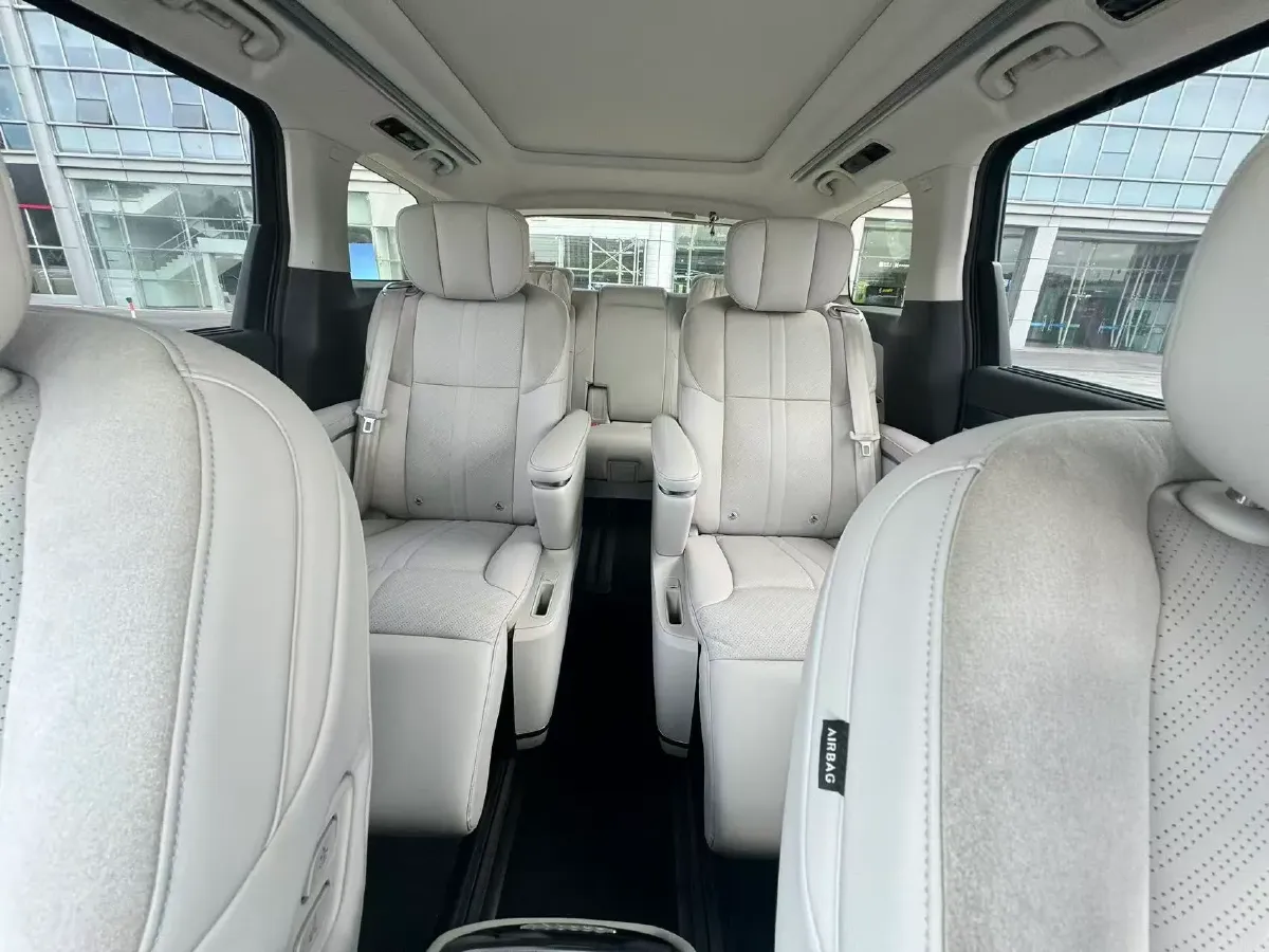 2024 MAXUS DaJia 9 1.5T 150HP L4 1DHT PHEV 39.7KWH,autocango,china used car exporter,china ev exporter,chinese used car exporter,chinese used ev exporter