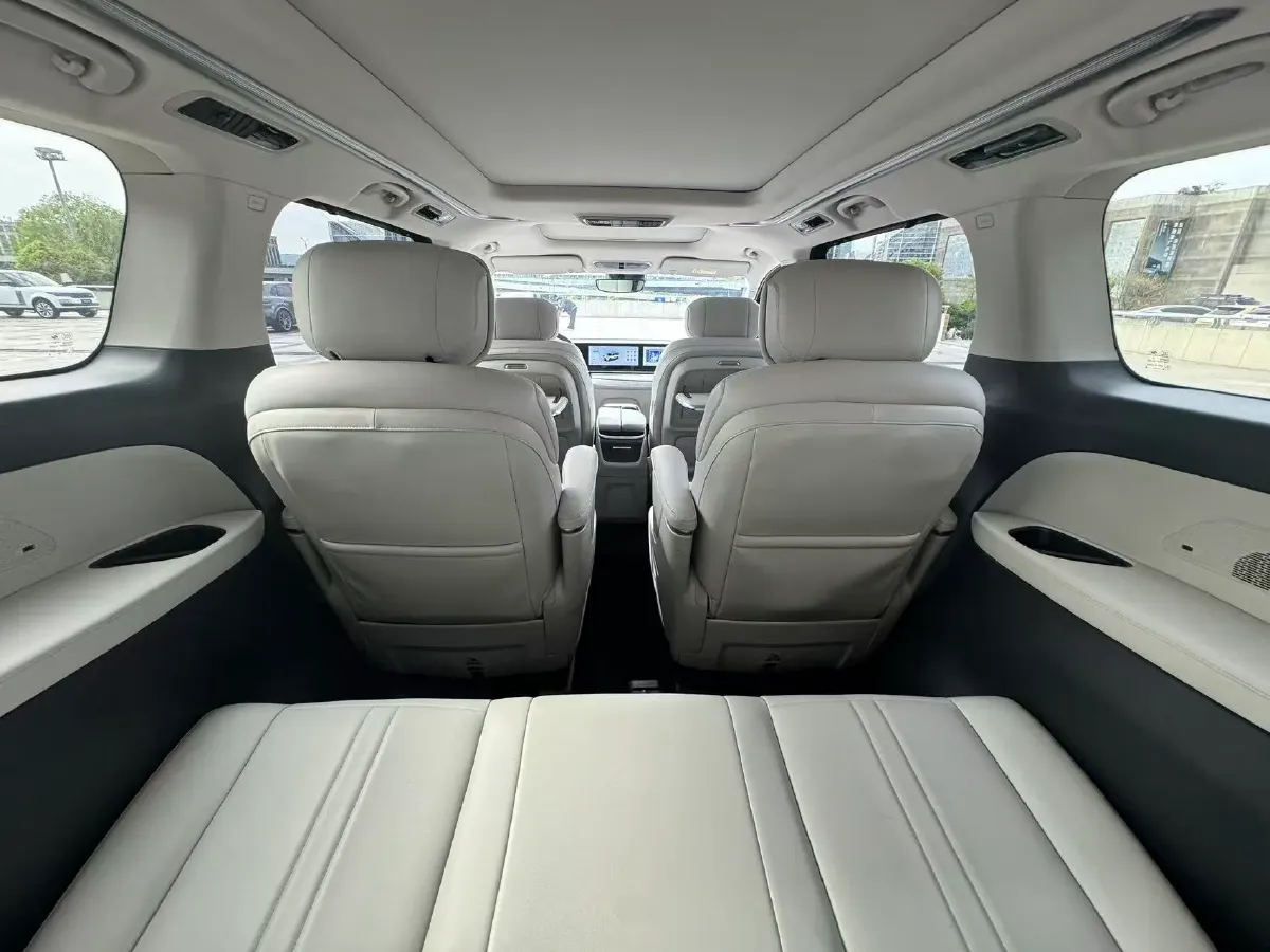 2024 MAXUS DaJia 9 1.5T 150HP L4 1DHT PHEV 39.7KWH,autocango,china used car exporter,china ev exporter,chinese used car exporter,chinese used ev exporter