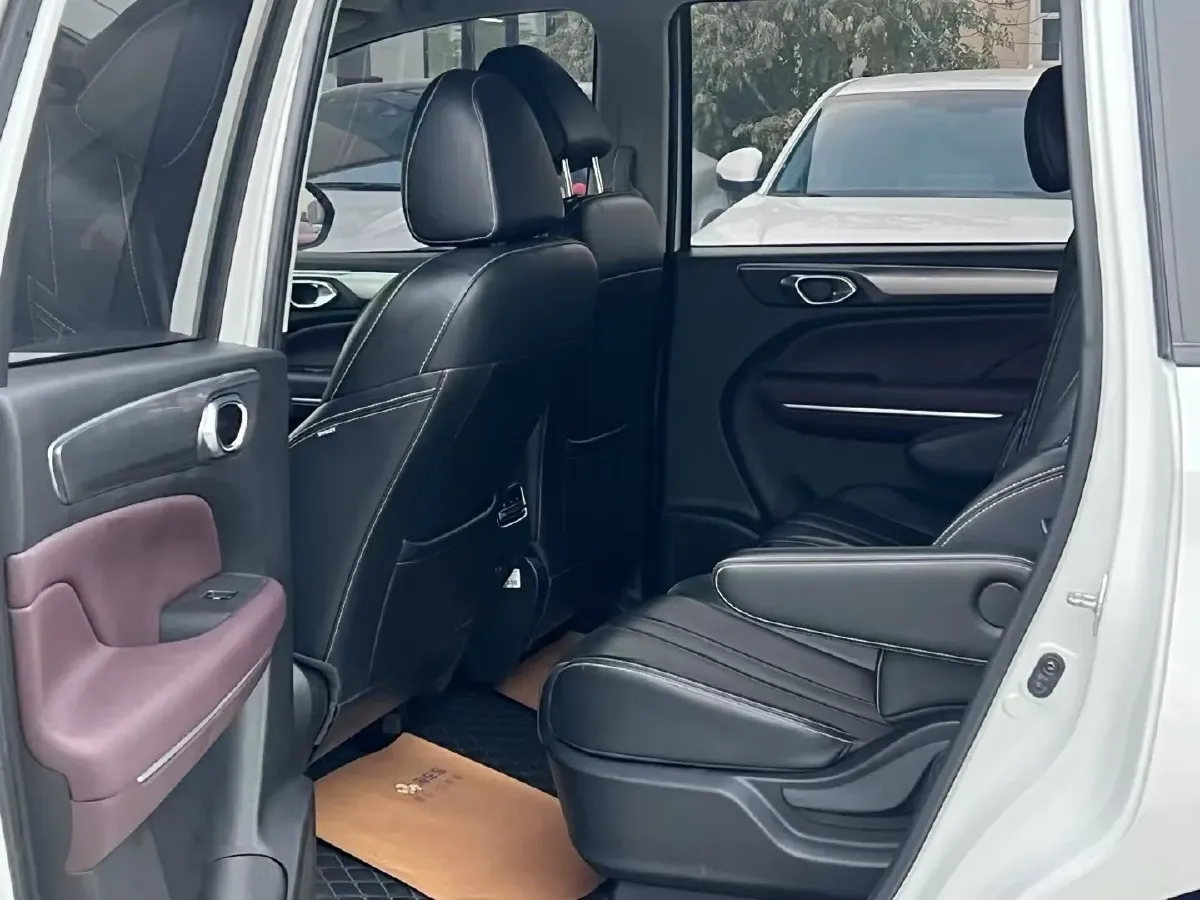 2023 GAC Trumpchi M6 1.5T 177HP L4 7DCT,autocango,china used car exporter,china ev exporter,chinese used car exporter,chinese used ev exporter