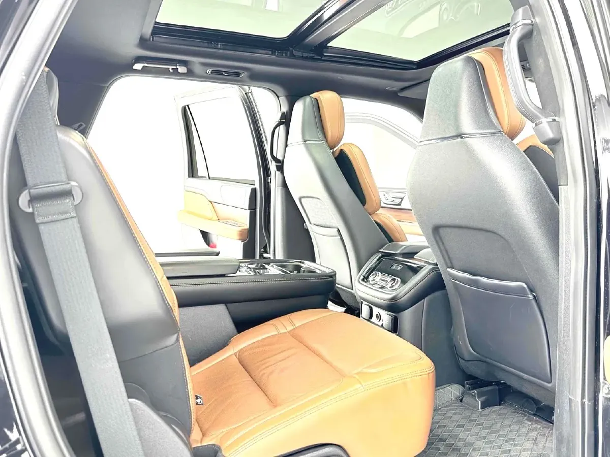 2020 Lincoln Navigator 3.5T 388HP V6 10AT,autocango,china used car exporter,china ev exporter,chinese used car exporter,chinese used ev exporter