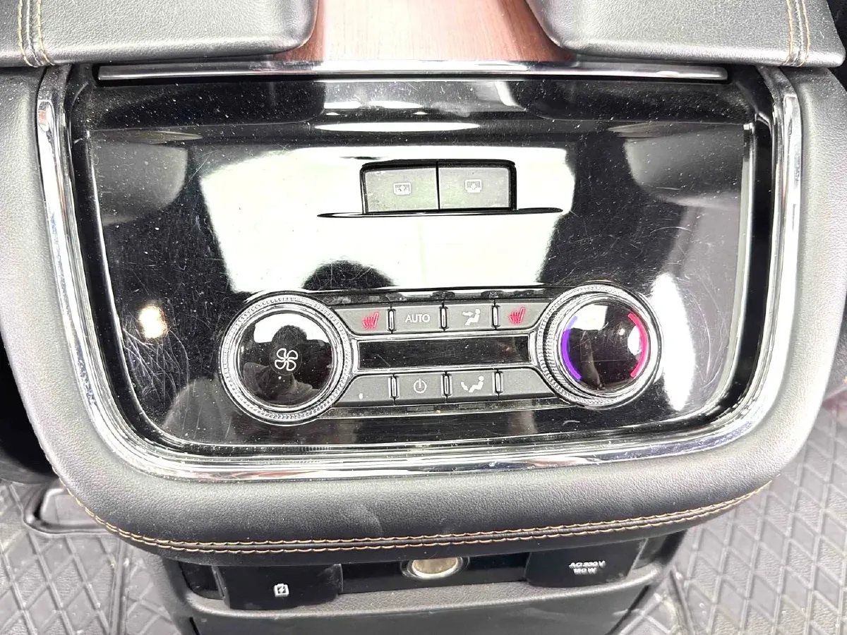 2020 Lincoln Navigator 3.5T 388HP V6 10AT,autocango,china used car exporter,china ev exporter,chinese used car exporter,chinese used ev exporter