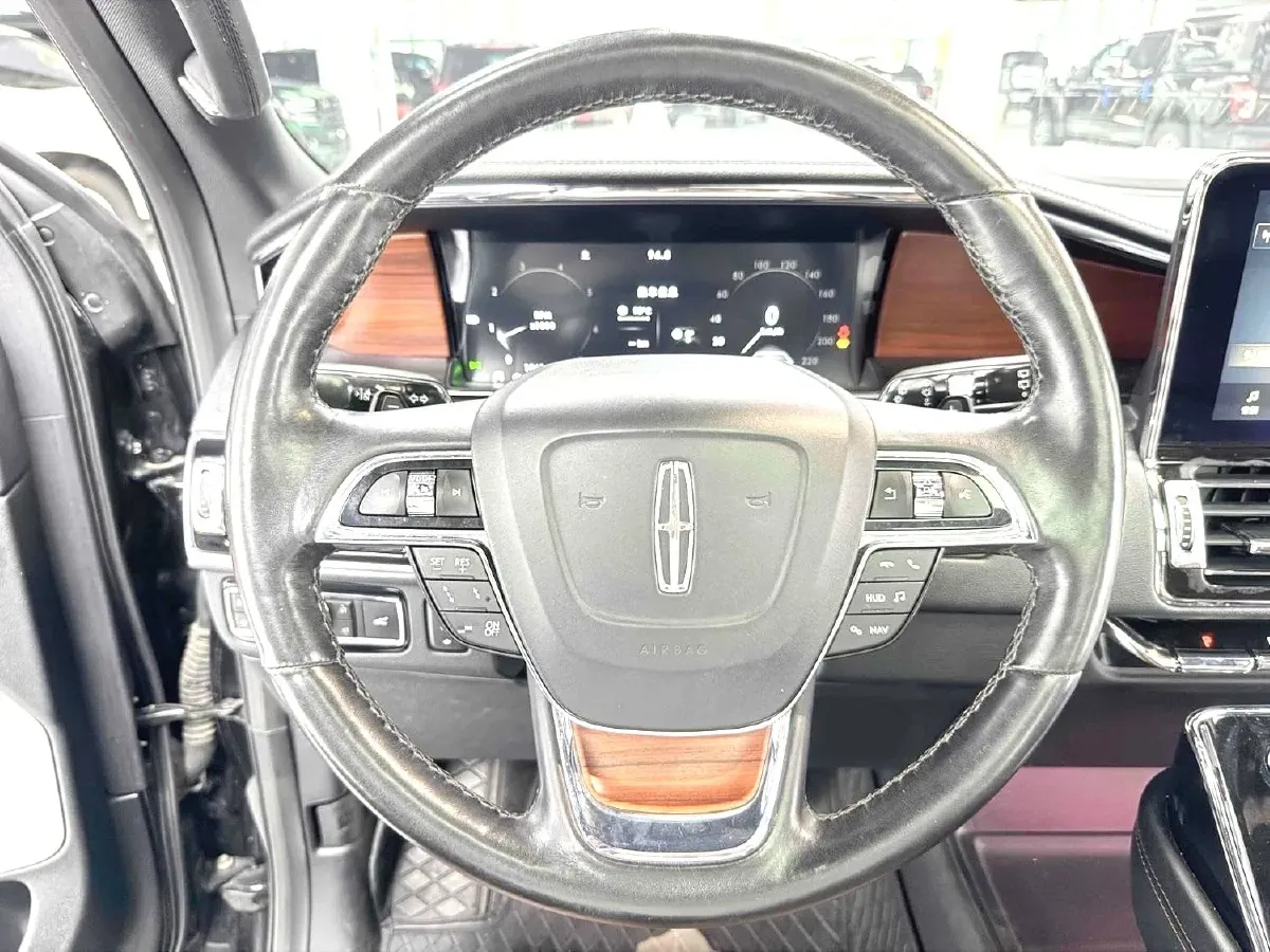 2020 Lincoln Navigator 3.5T 388HP V6 10AT,autocango,china used car exporter,china ev exporter,chinese used car exporter,chinese used ev exporter