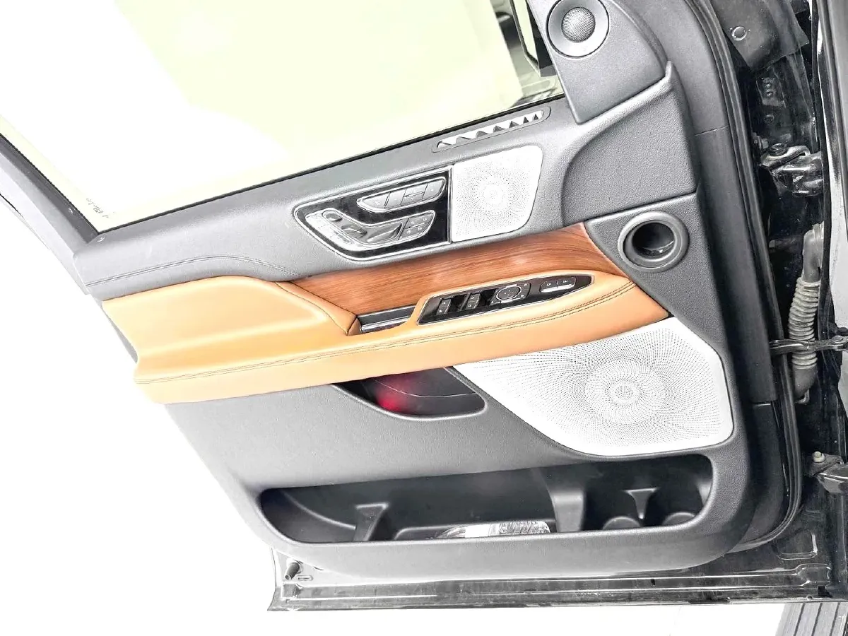 2020 Lincoln Navigator 3.5T 388HP V6 10AT,autocango,china used car exporter,china ev exporter,chinese used car exporter,chinese used ev exporter