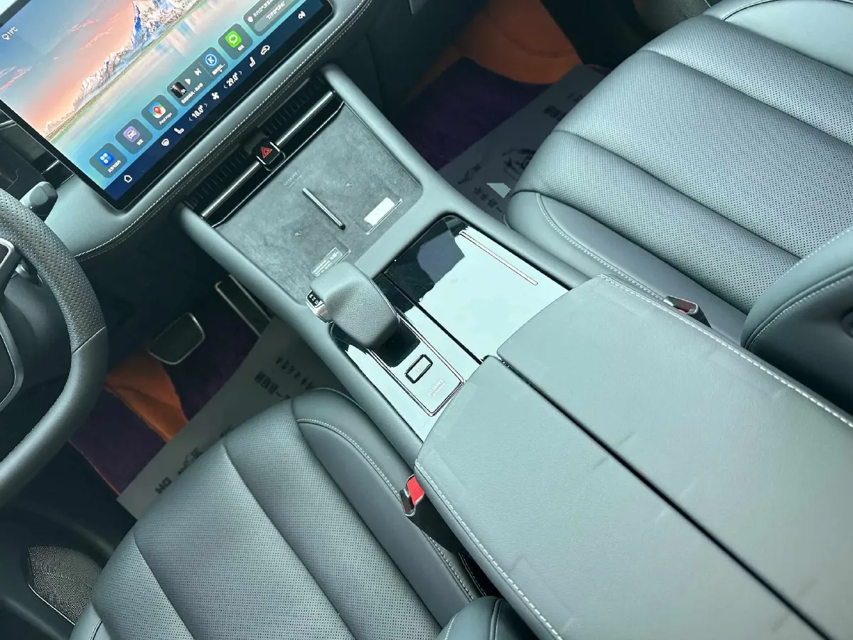 2024 AITO AITO M7 1.5T 152HP L4 REEV 40KWH,autocango,china used car exporter,china ev exporter,chinese used car exporter,chinese used ev exporter