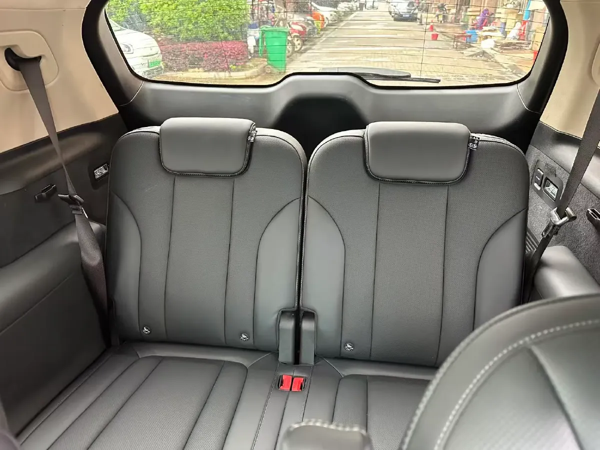 2024 AITO AITO M7 1.5T 152HP L4 REEV 40KWH,autocango,china used car exporter,china ev exporter,chinese used car exporter,chinese used ev exporter