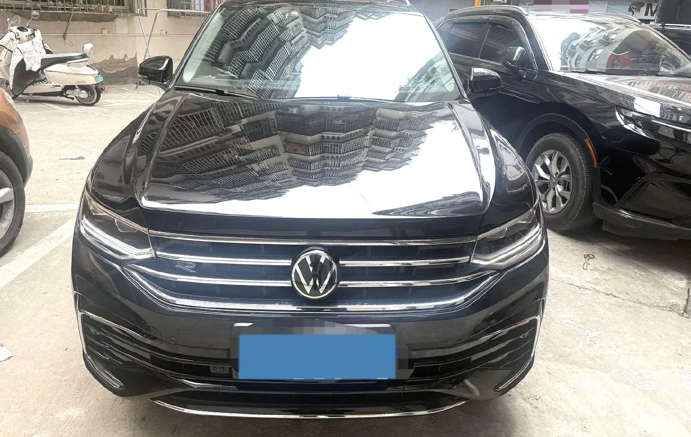 2024 Volkswagen Tiguan L 2.0T 186HP L4 7DCT,autocango,china used car exporter,china ev exporter,chinese used car exporter,chinese used ev exporter