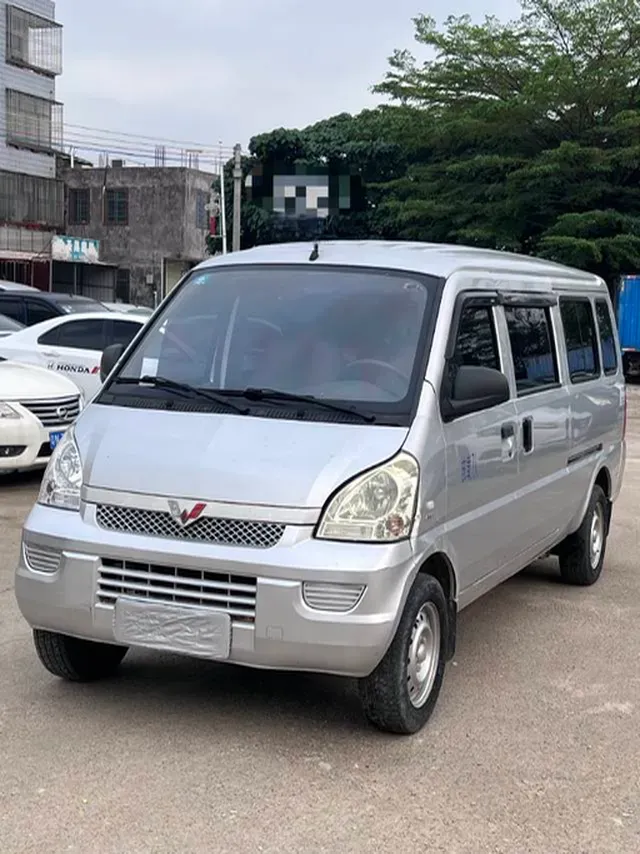 2021 WuLing RongGuang 1.5L 99HP L4 5MT,autocango,china used car exporter,china ev exporter,chinese used car exporter,chinese used ev exporter