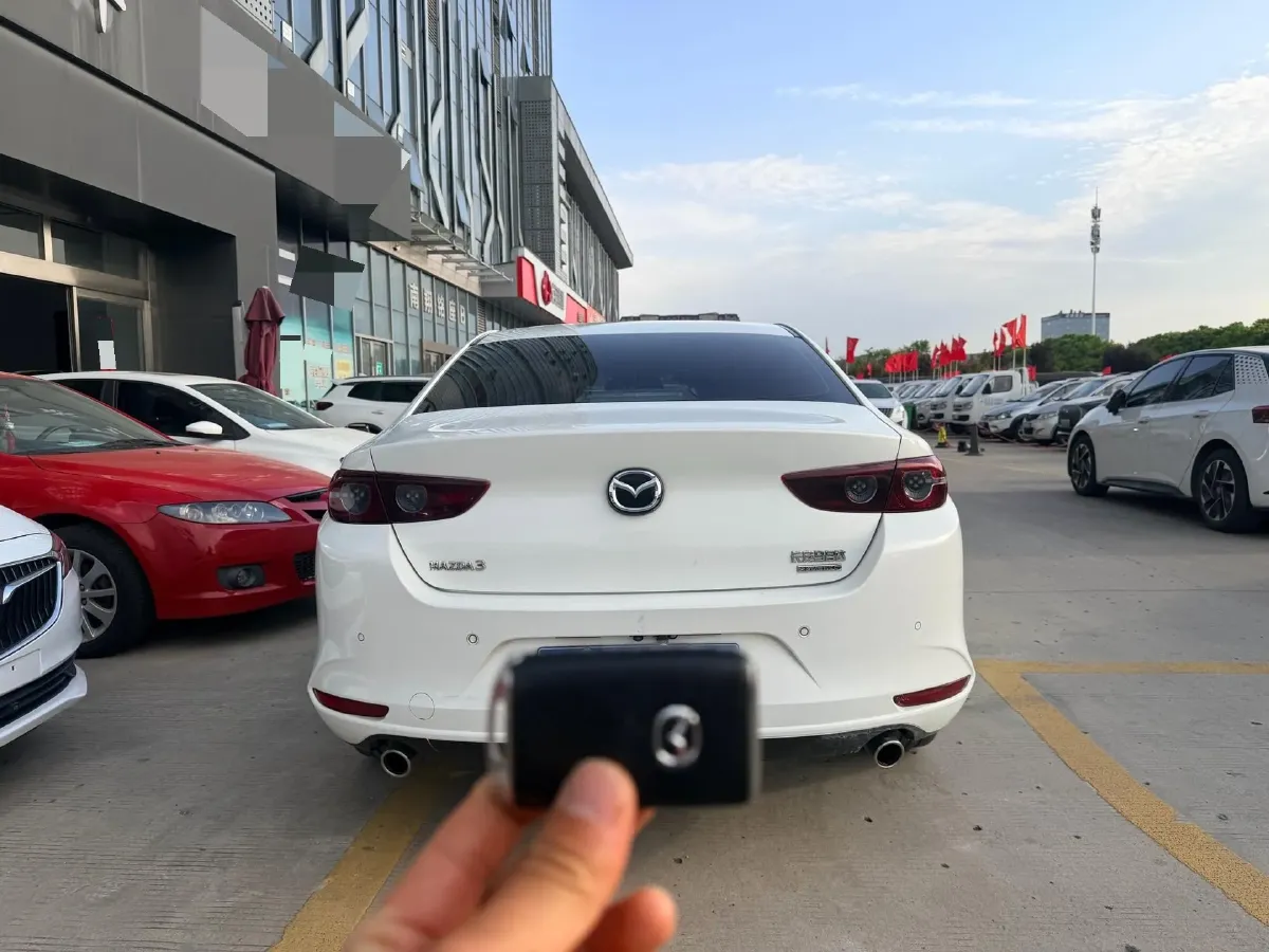2020 Mazda 3 Axela 2.0L 158HP L4 6AT,autocango,china used car exporter,china ev exporter,chinese used car exporter,chinese used ev exporter