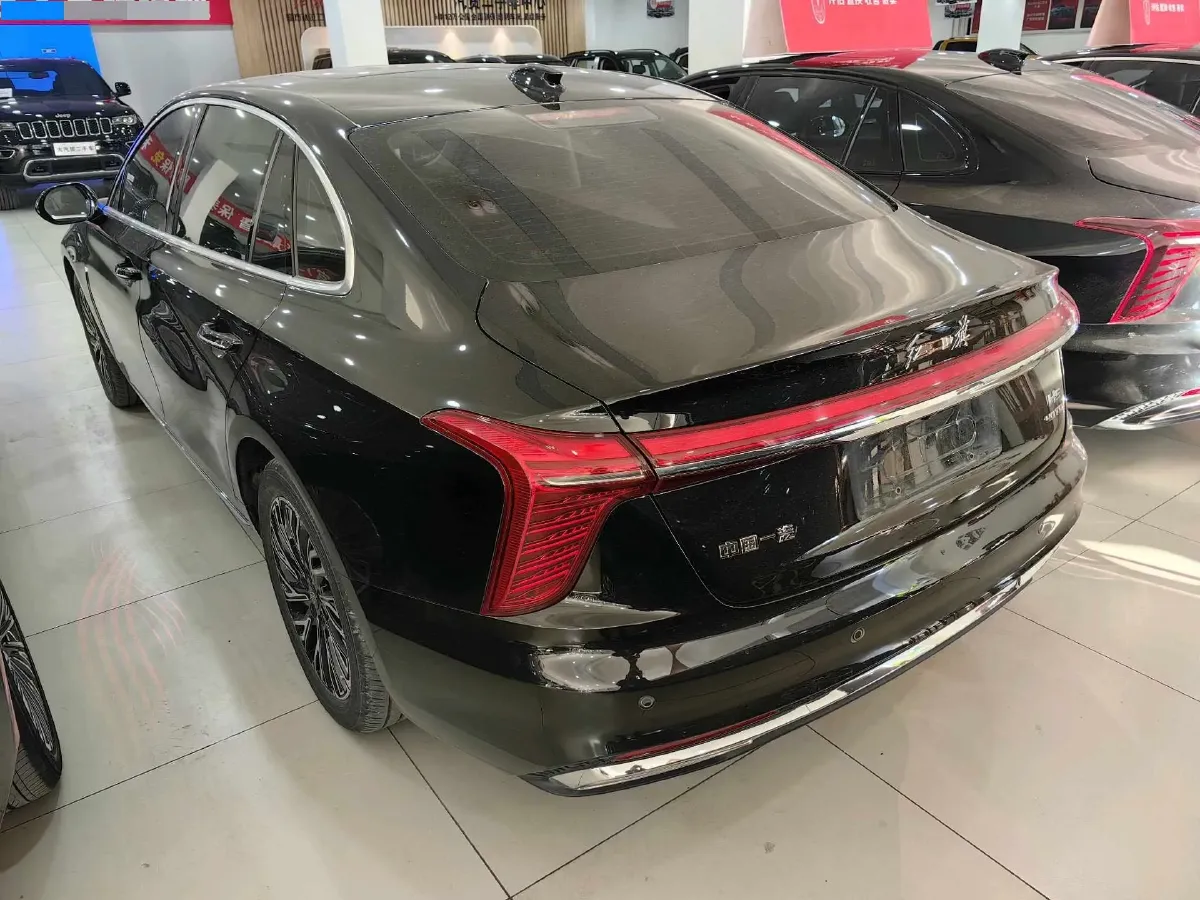 2023 HongQi H5 2.0T 224HP L4 8AT,autocango,china used car exporter,china ev exporter,chinese used car exporter,chinese used ev exporter