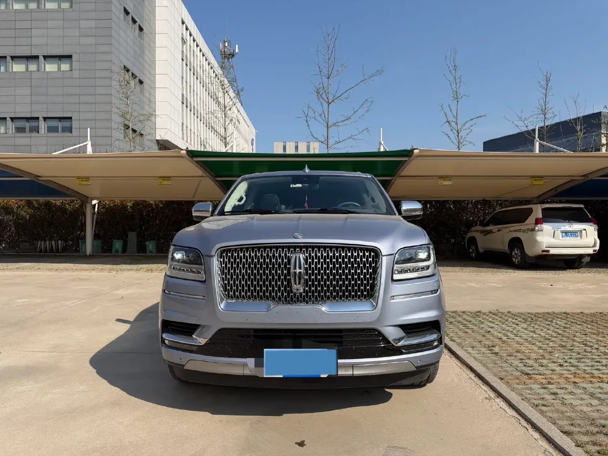 2020 Lincoln Navigator 3.5T 388HP V6 10AT,autocango,china used car exporter,china ev exporter,chinese used car exporter,chinese used ev exporter