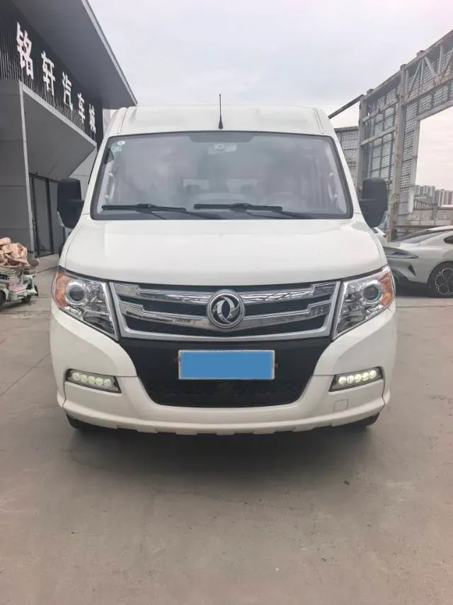 2021 DongFeng DFAC YuFeng 2.0T 136HP L4 6MT,autocango,china used car exporter,china ev exporter,chinese used car exporter,chinese used ev exporter