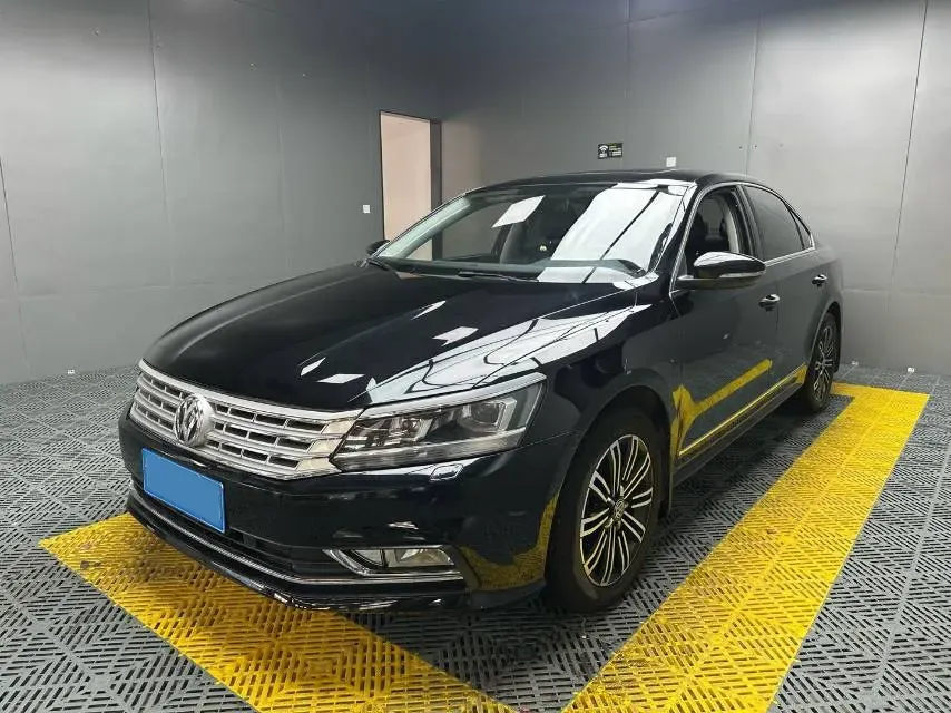 2017 Volkswagen Passat 1.8T 180HP L4 7DCT,autocango,china used car exporter,china ev exporter,chinese used car exporter,chinese used ev exporter