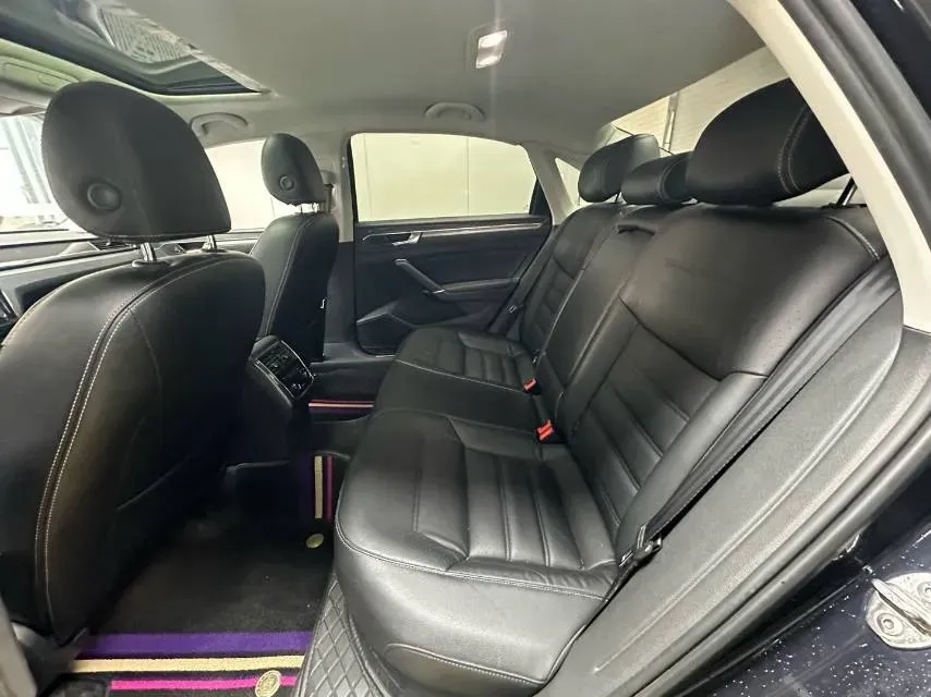 2017 Volkswagen Passat 1.8T 180HP L4 7DCT,autocango,china used car exporter,china ev exporter,chinese used car exporter,chinese used ev exporter