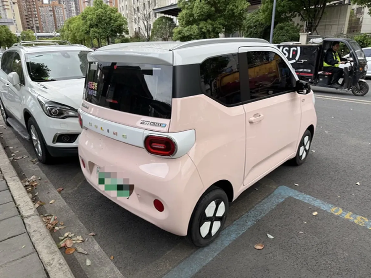 2024 WuLing HongGuang MINI EV BEV 17.3KWH,autocango,china used car exporter,china ev exporter,chinese used car exporter,chinese used ev exporter