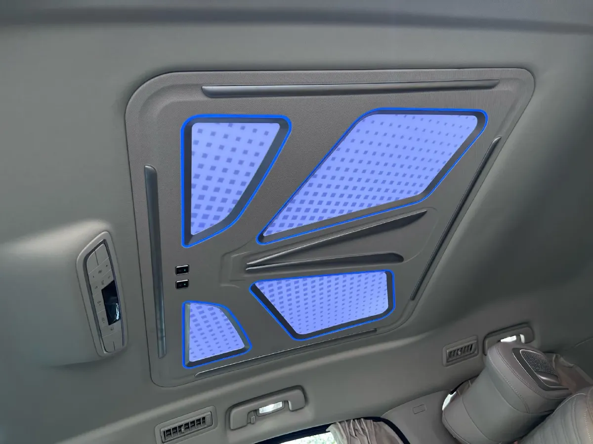 2023 Buick GL8 2.0T 237HP L4 9AT,autocango,china used car exporter,china ev exporter,chinese used car exporter,chinese used ev exporter